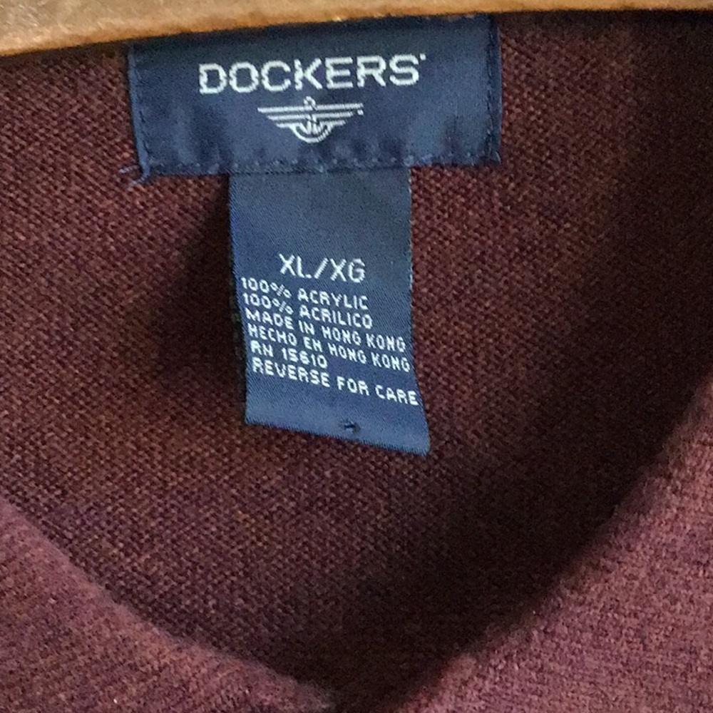 Dockers long sleeved sweater. - Picture 3 of 3